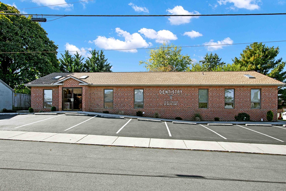 Exterior view of the dental office building and main entrance